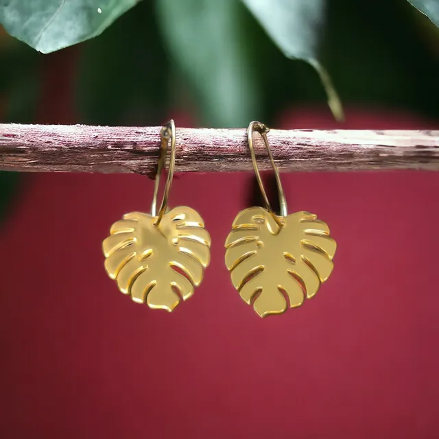 Aurelia Leaf Hoops